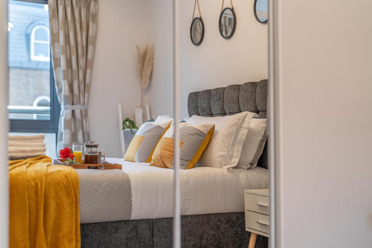 Windsor Luxury Studio Apartment Luaran gambar
