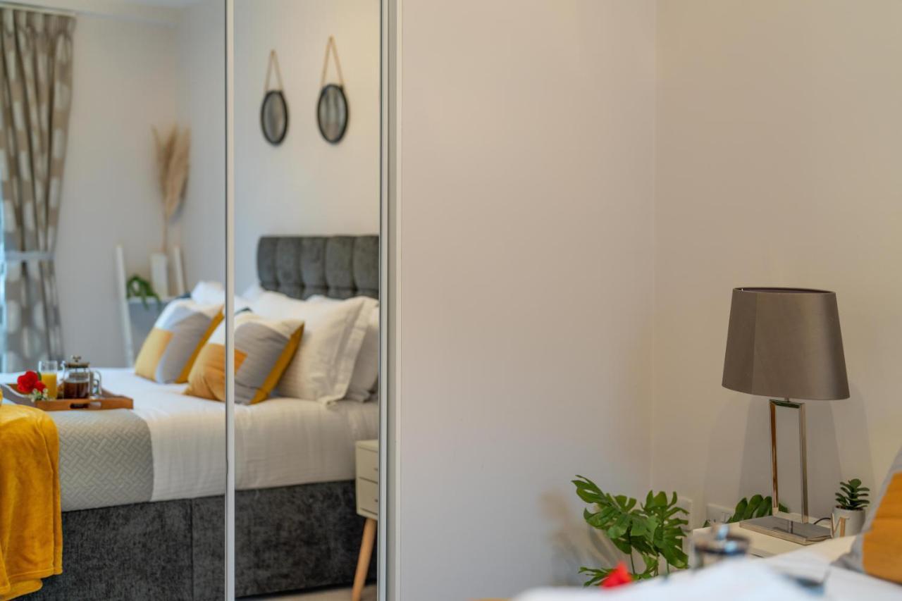Windsor Luxury Studio Apartment Luaran gambar