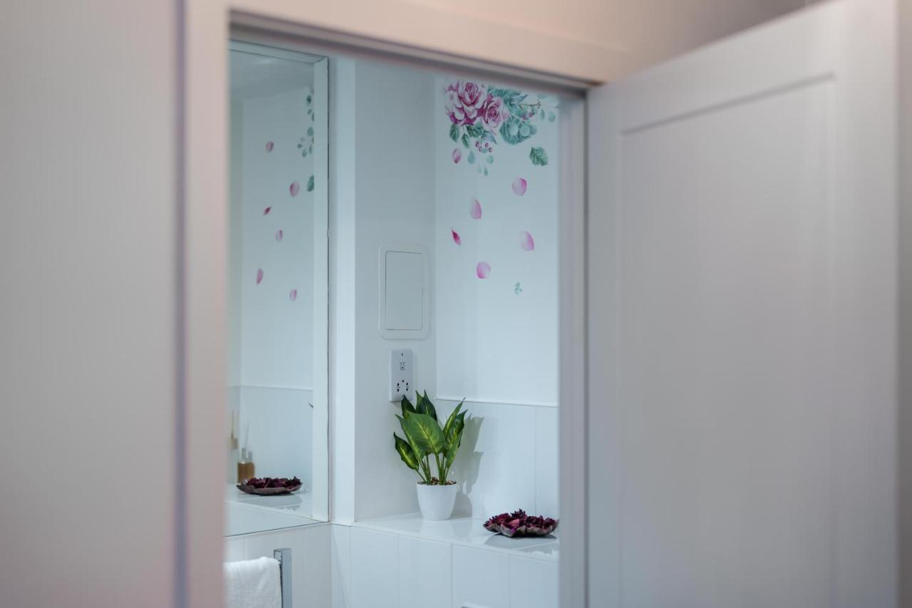 Windsor Luxury Studio Apartment Luaran gambar
